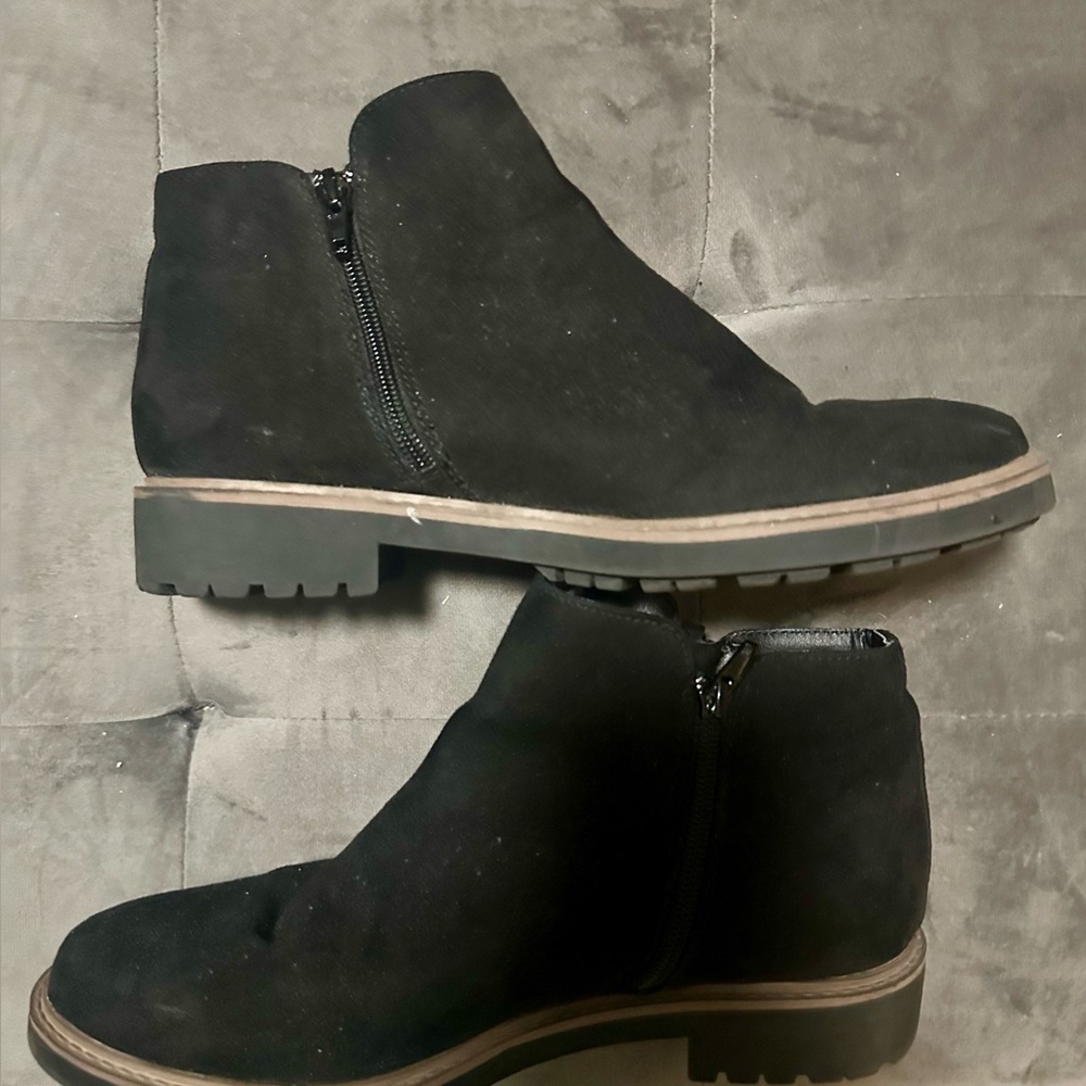Women ESPIRIT suede booties